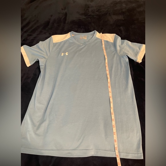 Under armor v-neck jersey style - Picture 5 of 5